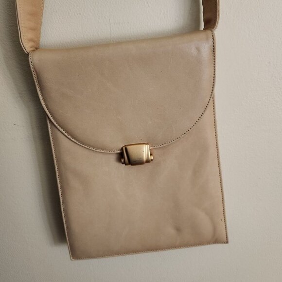 Vintage Sarian Boston Buttery Soft Beige Leather Designer Crossbody Bag - Picture 3 of 8